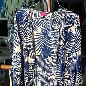 Blue and Cream Leaf Print Women's Robe